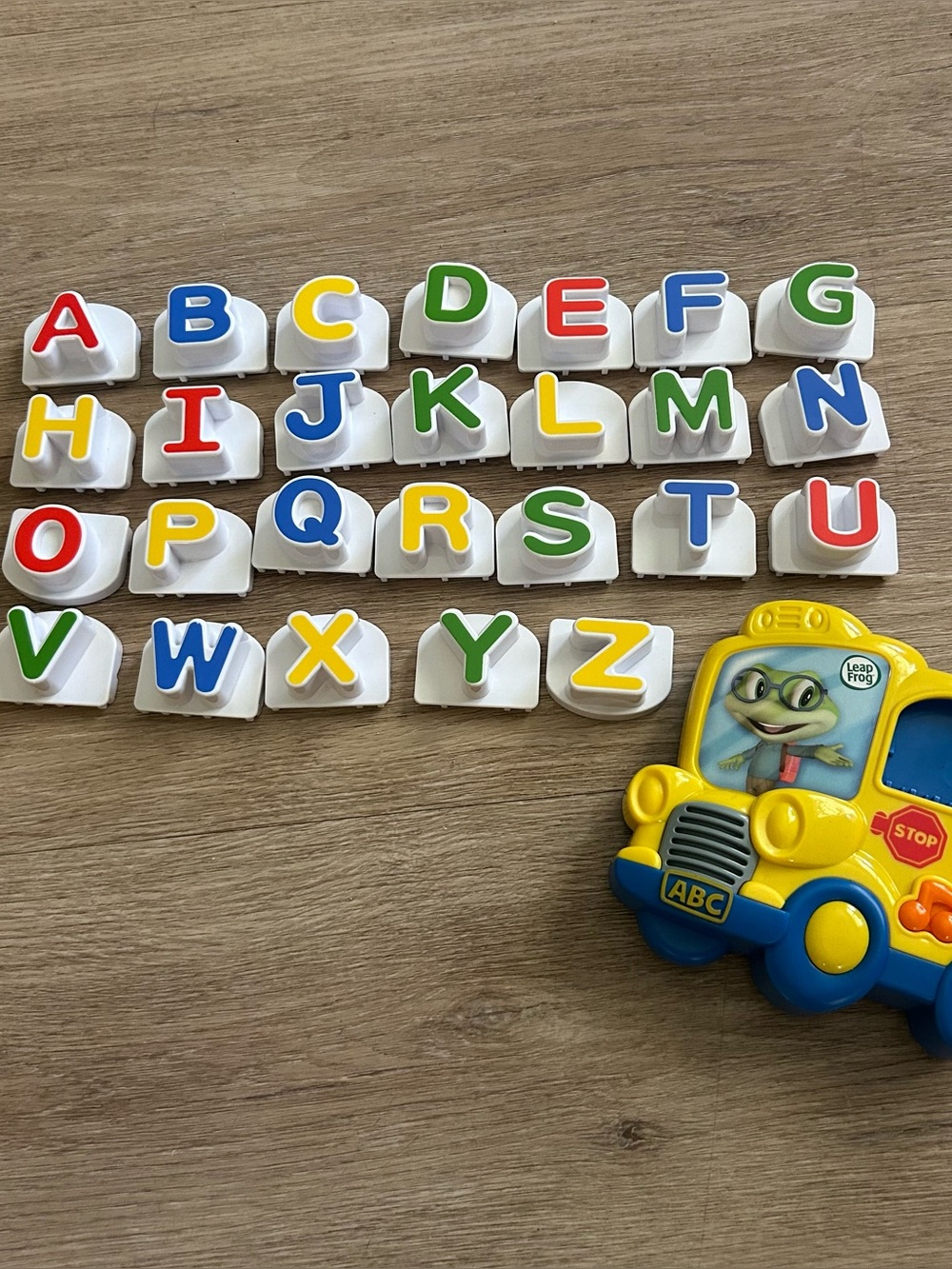 Leap Frog Bus Phonics w/ Alphabet